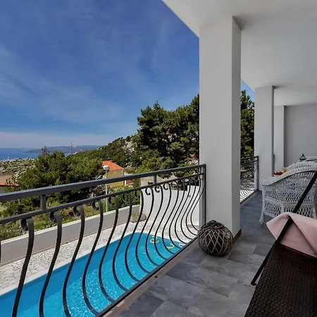 Ivo - With Pool Holiday home